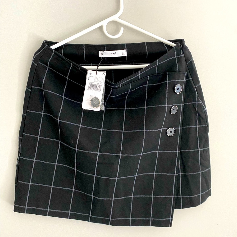 Completely new “Mango” skirt